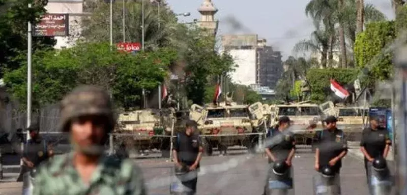 L'armée s'est déployée autour du ministère de la Défense. (DR)