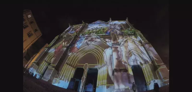 Les animations lumineuses réalisées en mouvement par ID Scènes à Montpellier sont à l'honneur dans ces vidéos réalisées par des internautes et présentées par Médiaterranée (Capture d'écran Thierry Oliva/YouTube) 