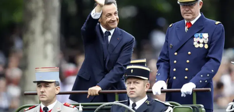 sarkojuillett.jpg