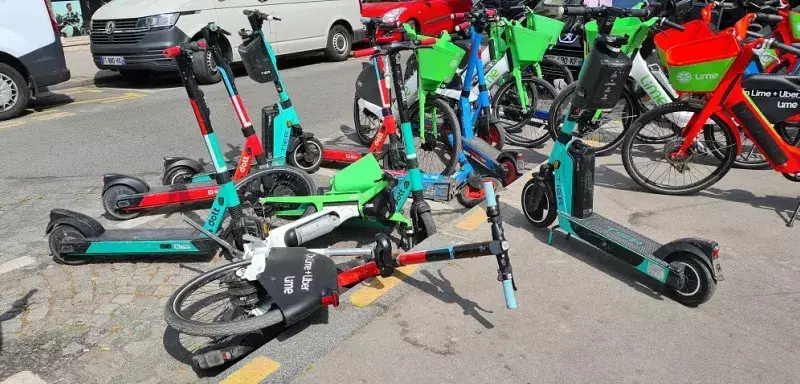  Si les trottinettes en libre-service étaient interdites à Paris, la ville deviendrait la seule capitale européenne à prendre une telle décision.