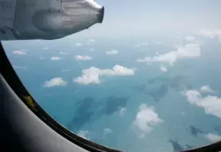 Avion de la Malaiisia Airlines disparu: des débris flottants repérés dans la zone supposée du crash