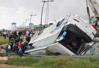 maroicaccidentbus.jpg