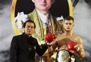 Les prochains objectifs de Jimmy Viennot, champion du monde de boxe thailandaise ? "Garder ma ceinture de champion du monde, enchaîner les galas, les gagner et aller victorieux jusqu’à la catégorie des 75 kg".