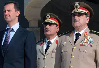 Les hommes du régime resserrenr les rangs (DR)