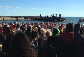 Le traditionnel rendez-vous était donné à 11h aux abords de la Méditerranée héraultaise. (© Frontignan Hérault/Facebook)