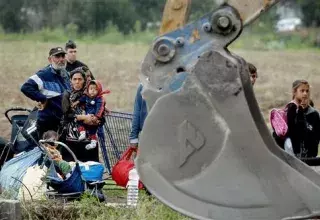 Valls promet un maximum de démantèlement de camps, affirme que seule une minorité désire « s’intégrer » (DR)